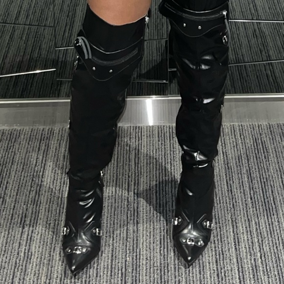 Faux leather , pointed toe over the knee boots - Picture 6 of 6